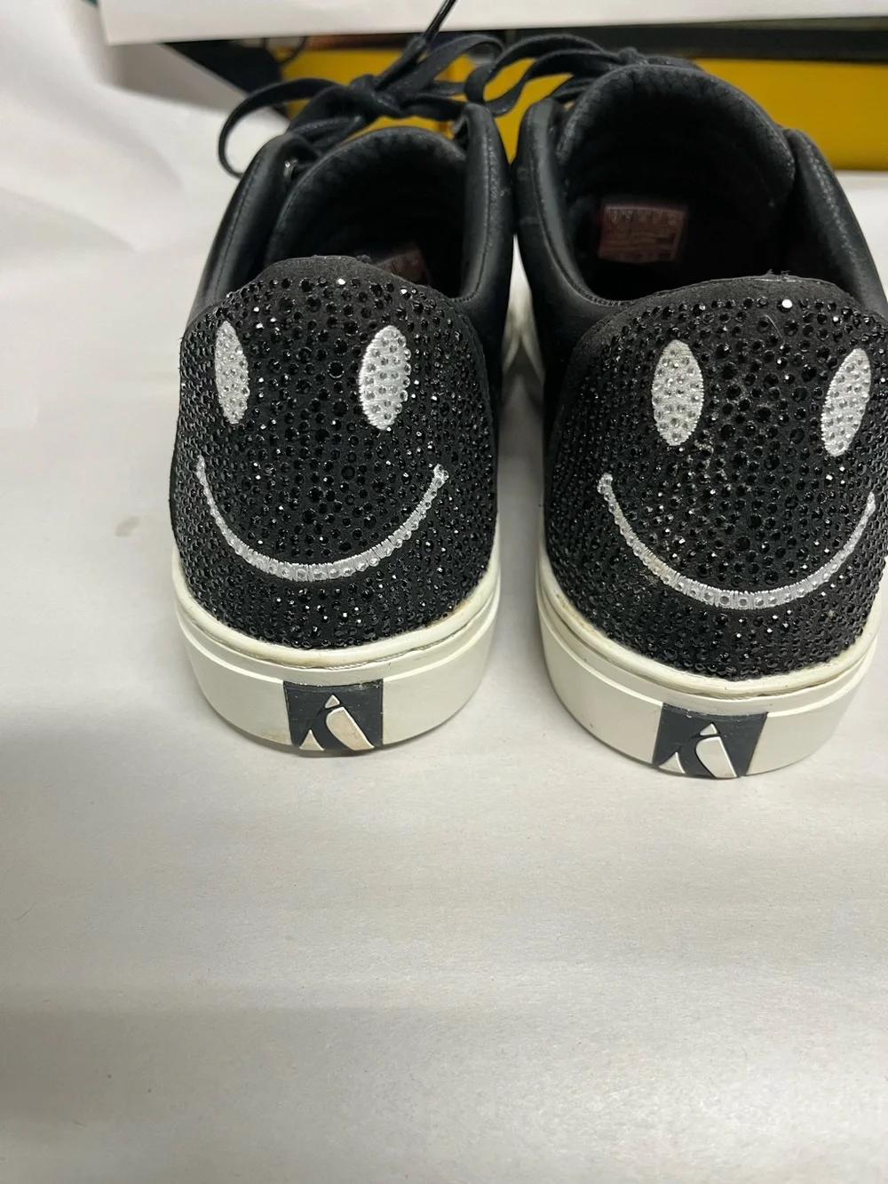 Skechers be happy sneakers size 10